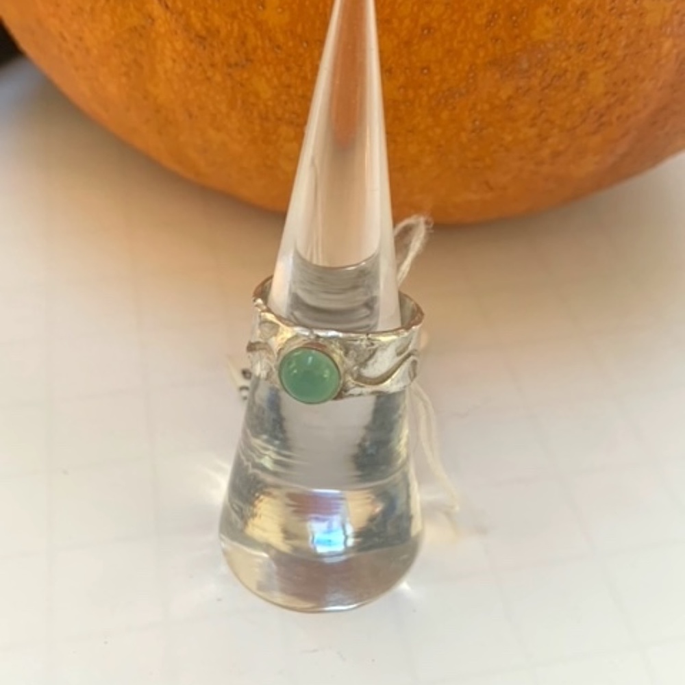 eM Fine Silver (.999) Girls Ring, Chalcedony - Size 6